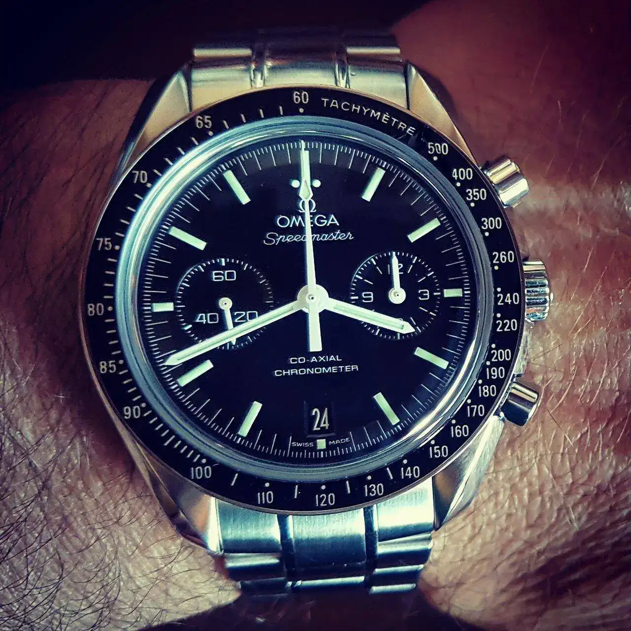 Omega Speedmaster Moonwatch Co-Axial Chronograph 44.25 mm Cal. 9300 (2).webp