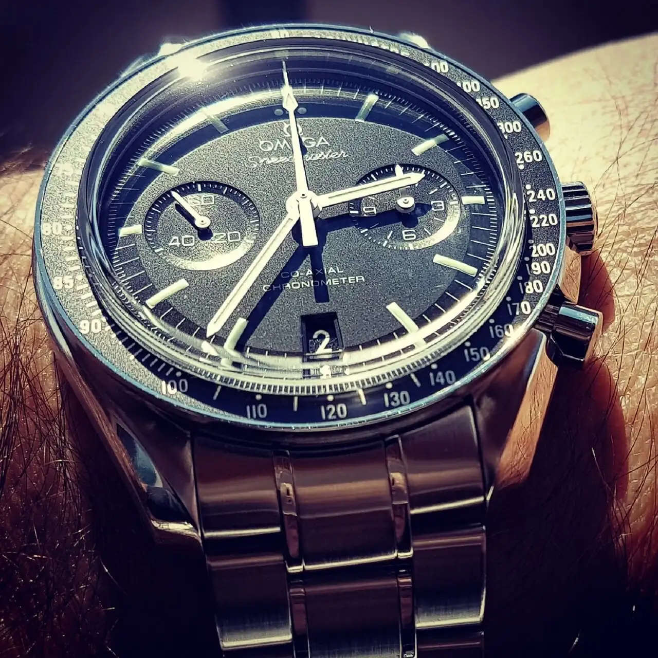 Omega Speedmaster Moonwatch Co-Axial Chronograph 44.25 mm Cal. 9300 (3).webp