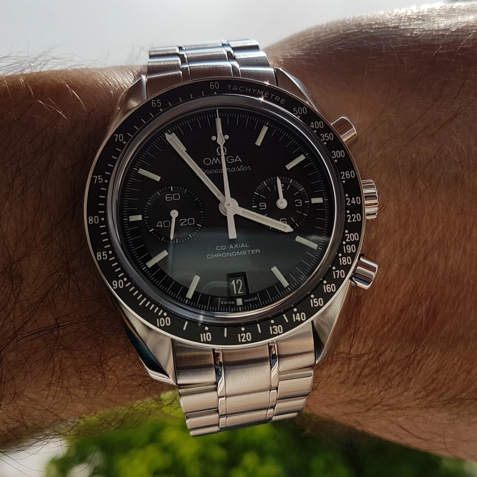 Omega Speedmaster Moonwatch Co-Axial Chronograph 44.25 mm Cal. 9300 ) (3).webp