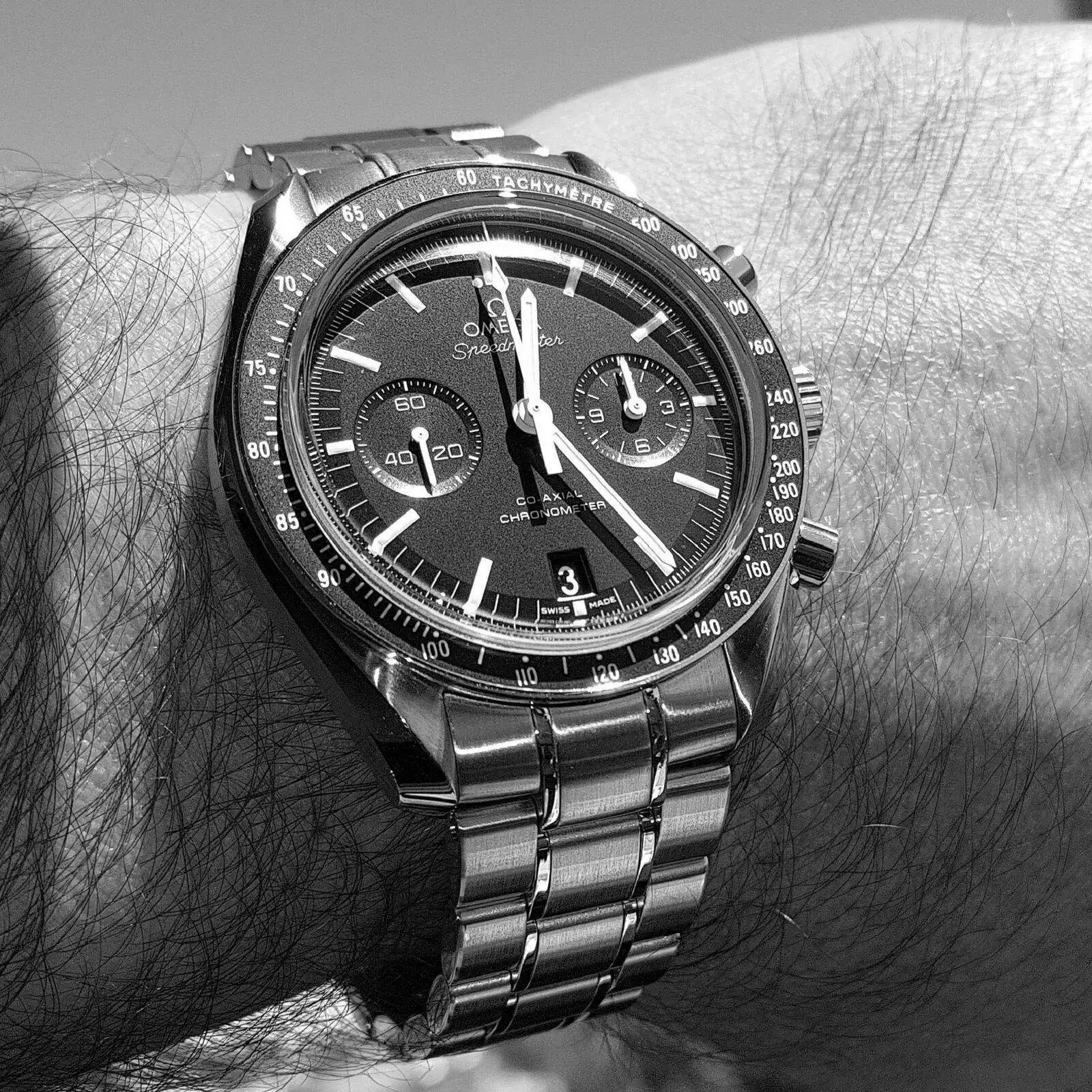 Omega Speedmaster Moonwatch Co-Axial Chronograph 44.25 mm Cal. 9300 (B&W).webp