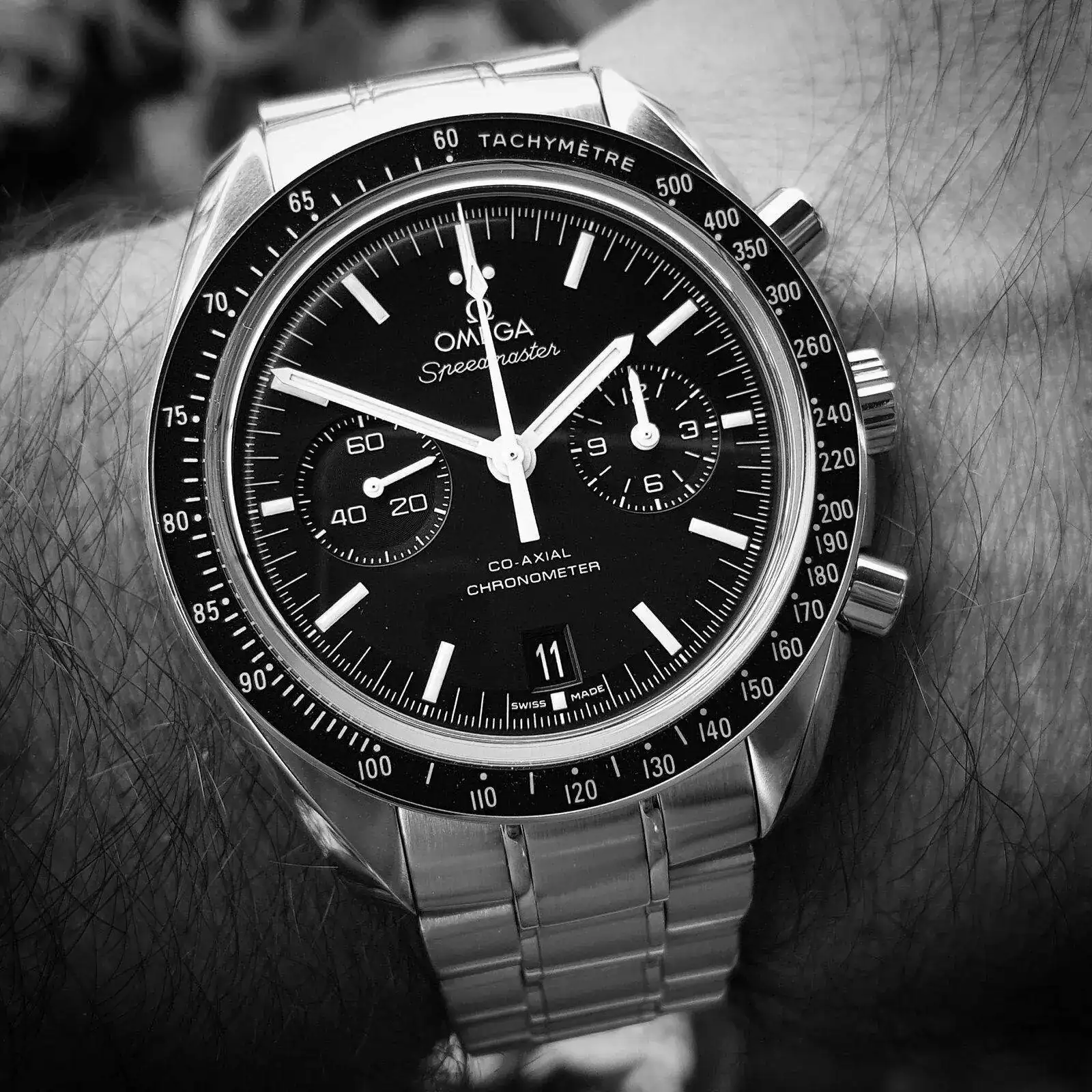 Omega Speedmaster Moonwatch Co-Axial Chronograph 44.25 mm Cal. 9300 (ByN)(1).webp