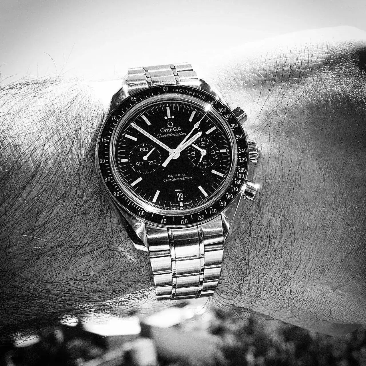 Omega Speedmaster Moonwatch Co-Axial Chronograph 44.25 mm Cal. 9300 (ByN)(1).webp