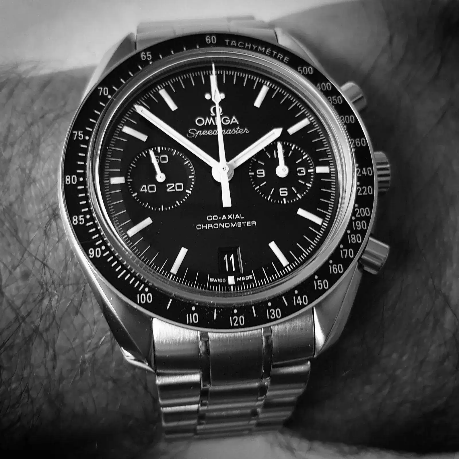 Omega Speedmaster Moonwatch Co-Axial Chronograph 44.25 mm Cal. 9300 (ByN)(2).webp