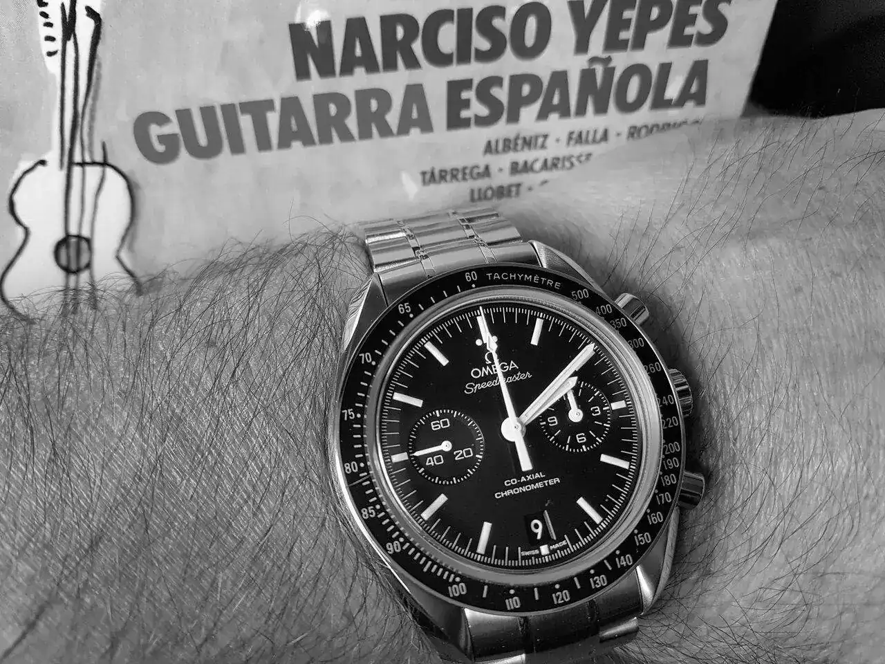 Omega Speedmaster Moonwatch Co-Axial Chronograph 44.25 mm Cal. 9300 (ByN).webp