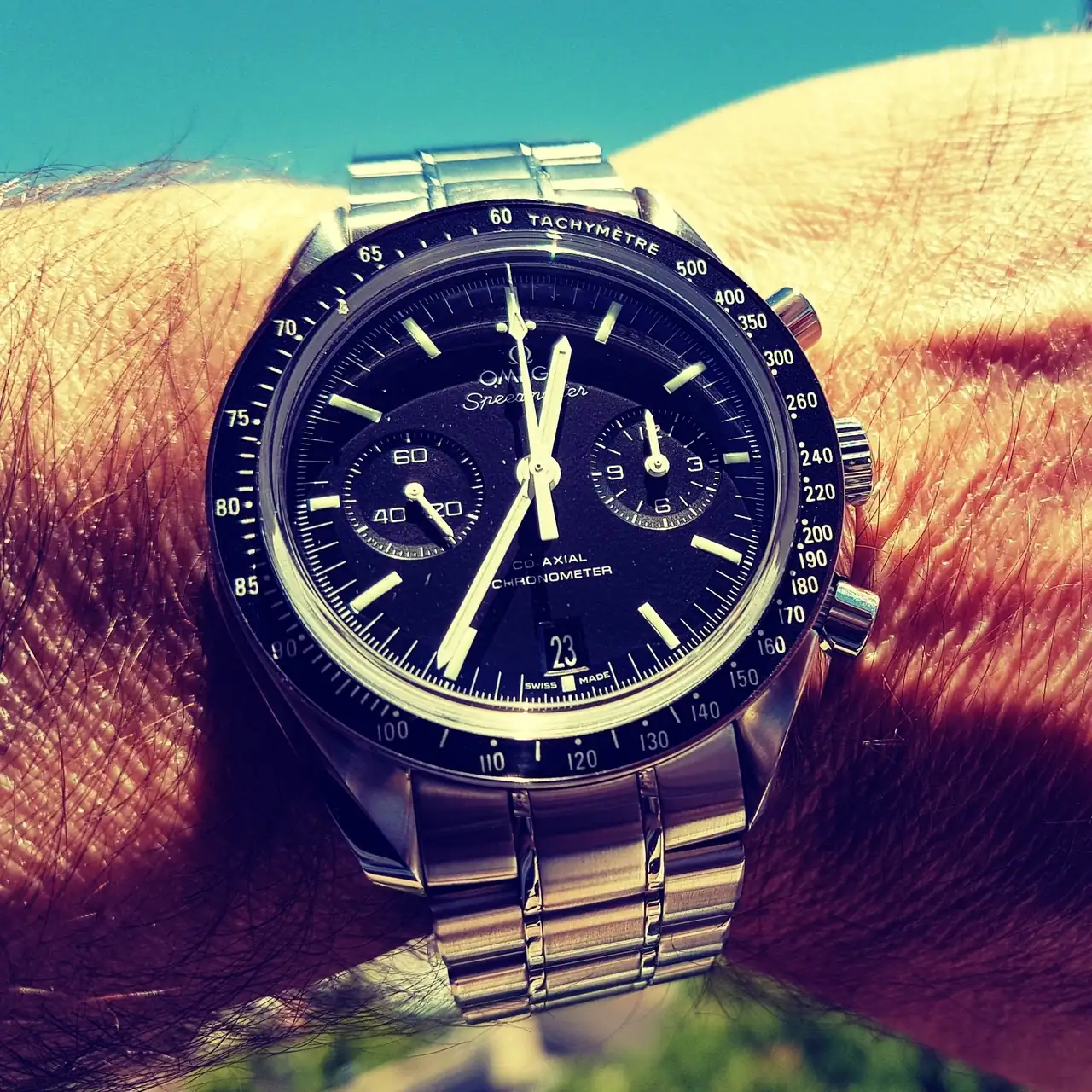 Omega Speedmaster Moonwatch Co-Axial Chronograph 44.25 mm Cal. 9300 (ByW) (2).webp