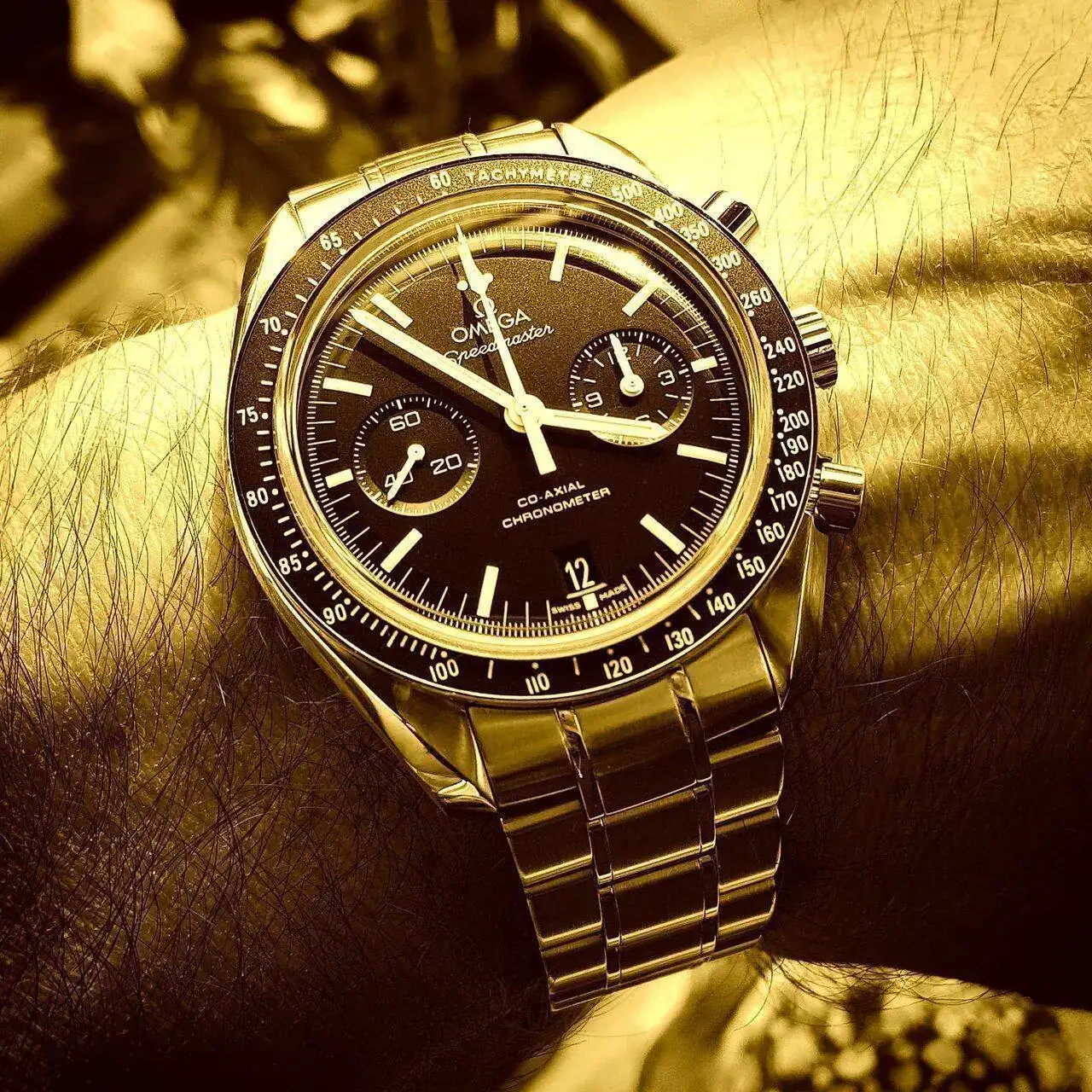 Omega Speedmaster Moonwatch Co-Axial Chronograph 44.25 mm Cal. 9300 (Sepia).webp