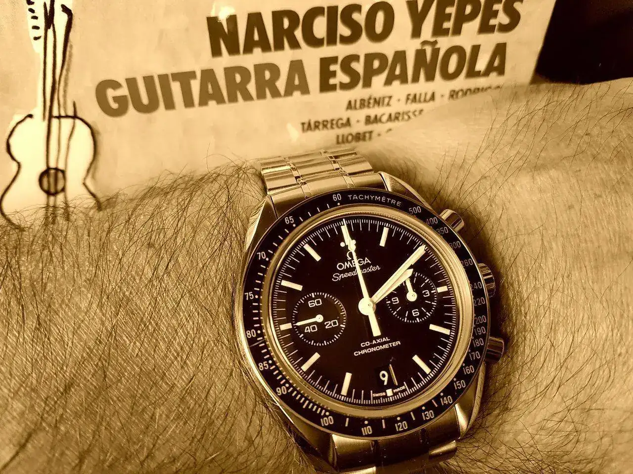 Omega Speedmaster Moonwatch Co-Axial Chronograph 44.25 mm Cal. 9300 (Sepia).webp
