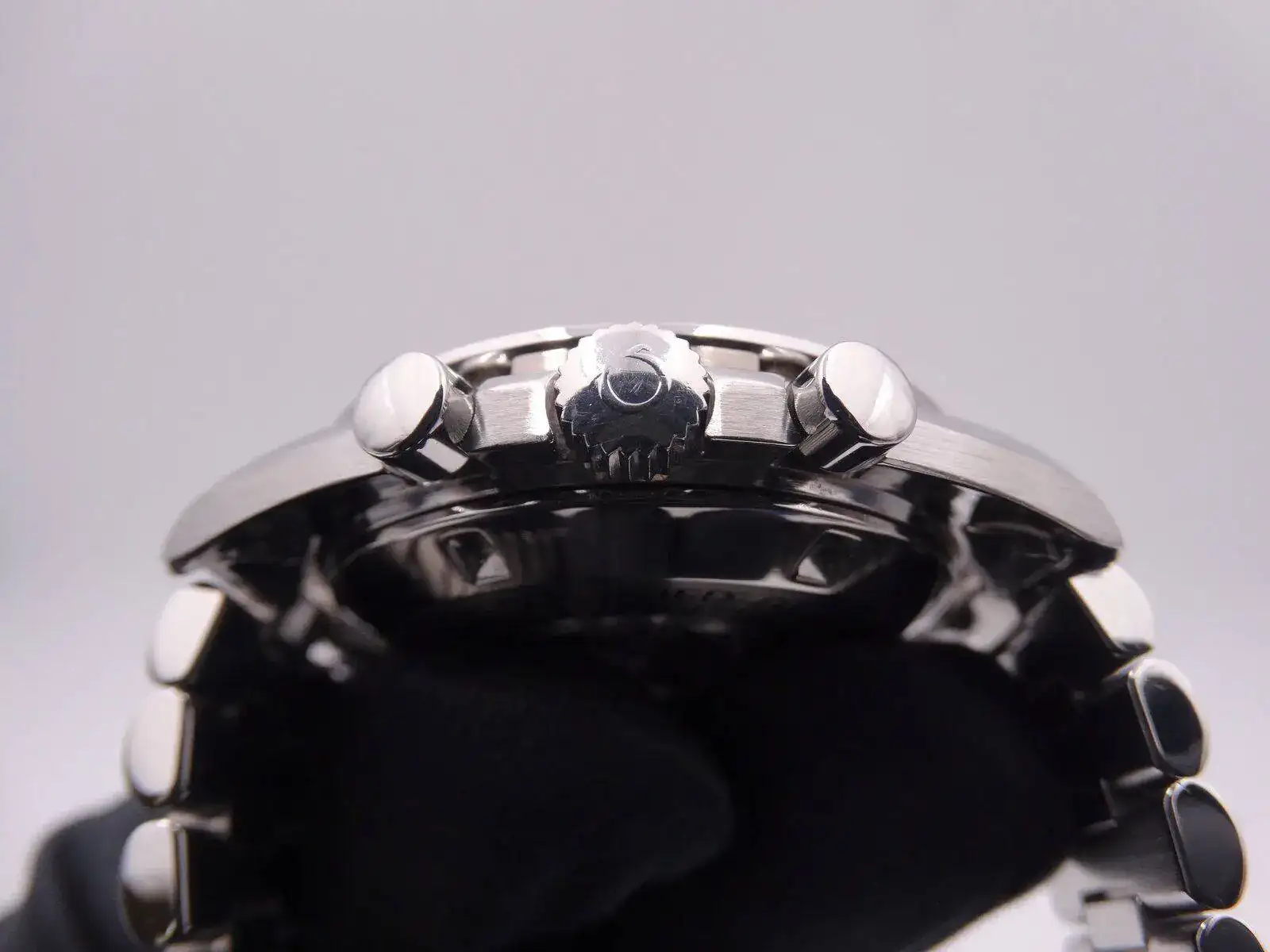 Omega Speedmaster Moonwatch Professional Tritium 00246.JPG