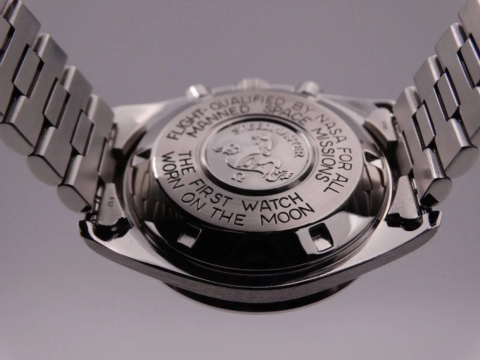Omega Speedmaster Moonwatch Professional Tritium 00252.JPG