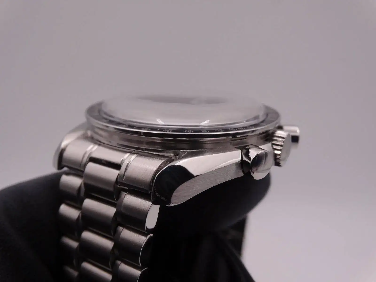 Omega Speedmaster Moonwatch Professional Tritium 00260.JPG