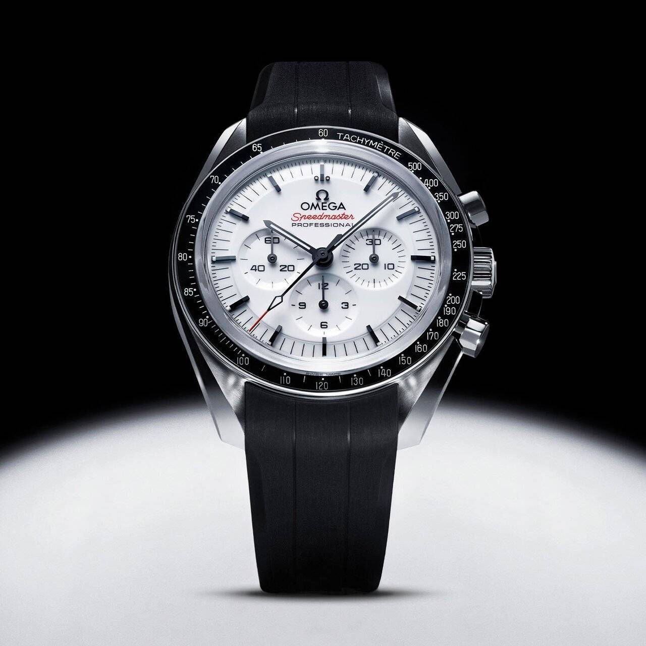 Omega-Speedmaster-Moonwatch-Professional-White-Dial-Lacquered-310.32.42.50.04.002.jpg