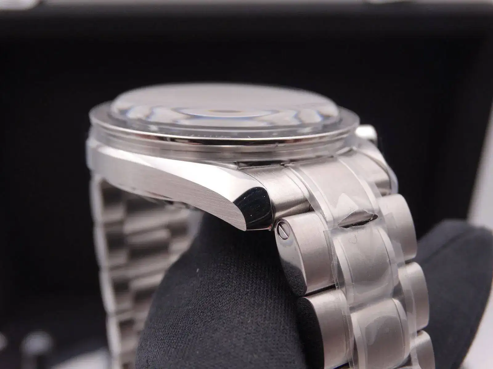 Omega Speedmaster Professional Moonwatch Hesalite 03058.webp