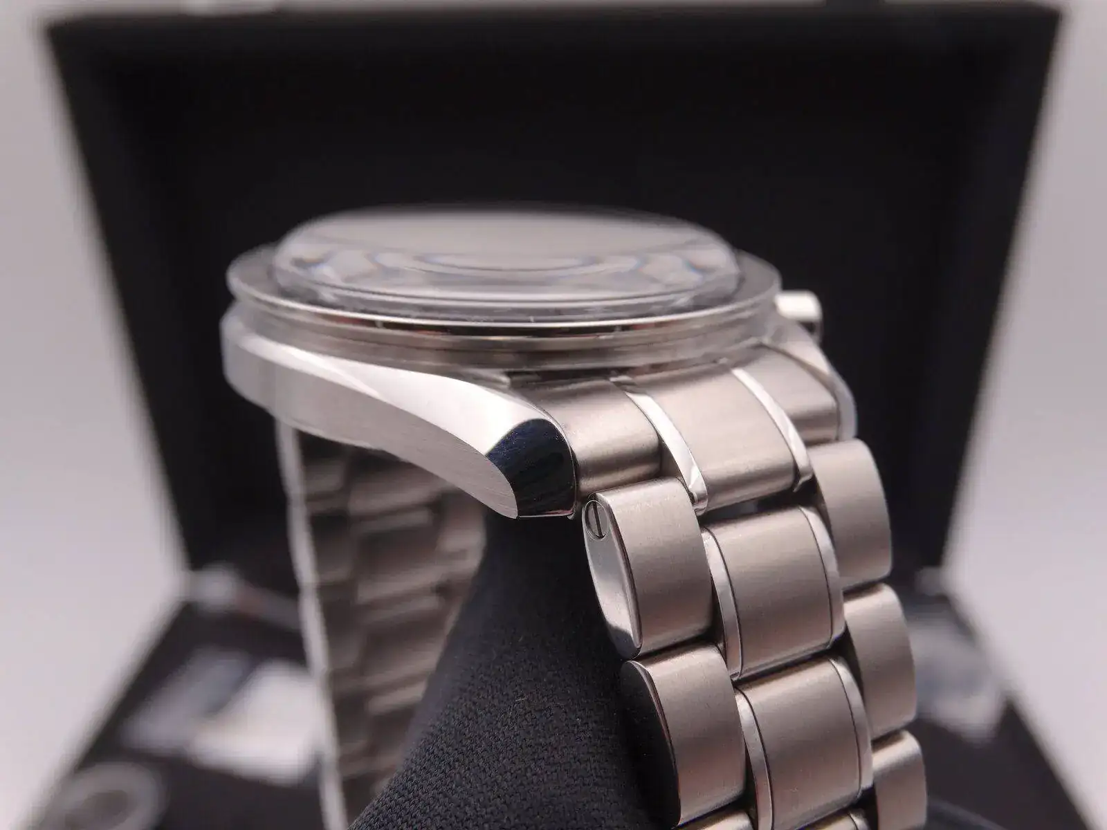 Omega Speedmaster Professional Moonwatch Plexi 07023.webp