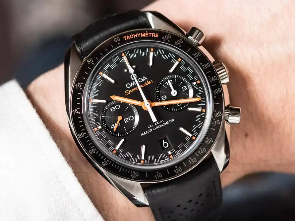 Omega-Speedmaster-Racing-Master-Chronometer-2017-aBlogtoWatch-25.webp