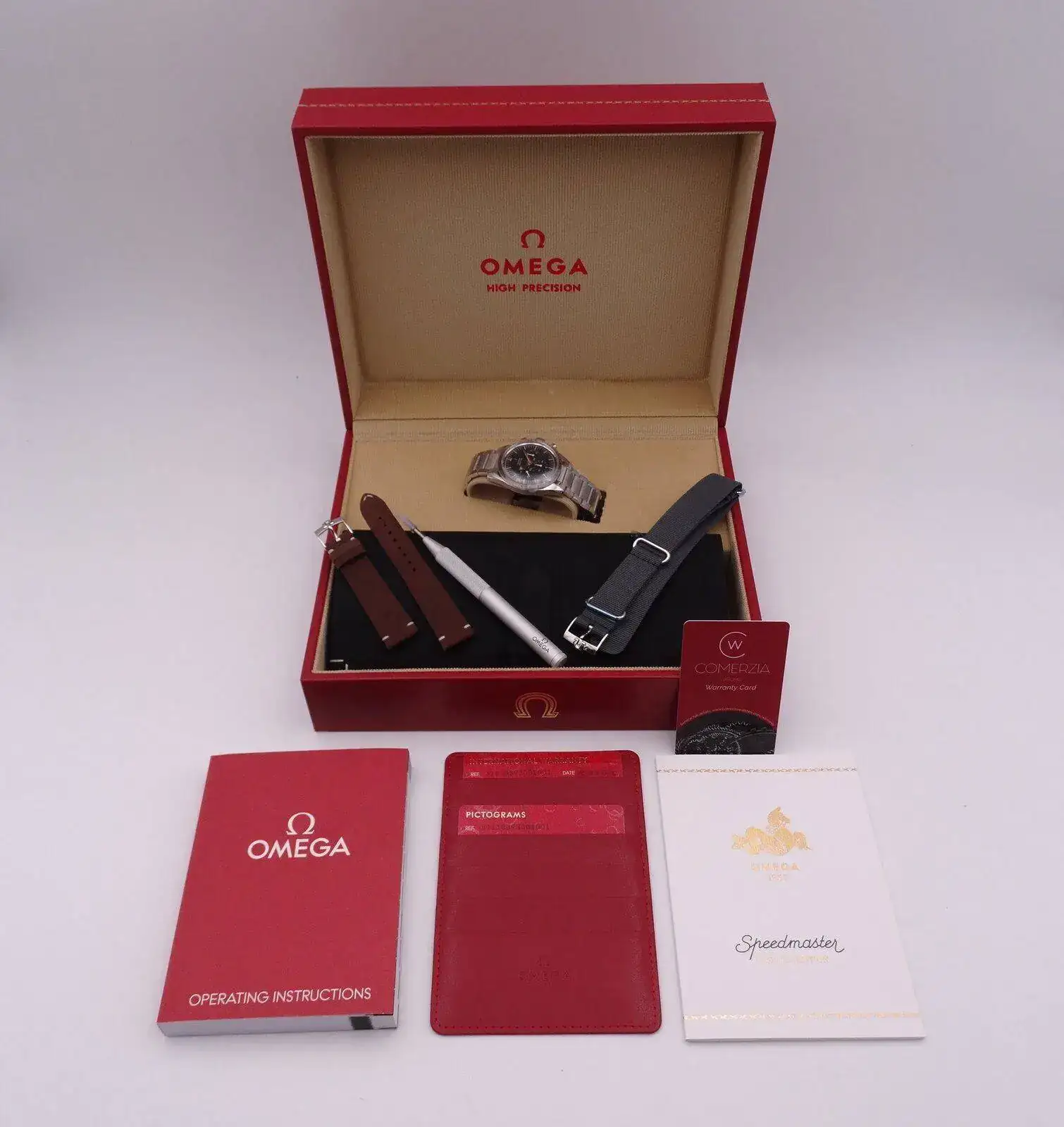Omega Speedmaster Trilogy Limited Edition 01781.webp