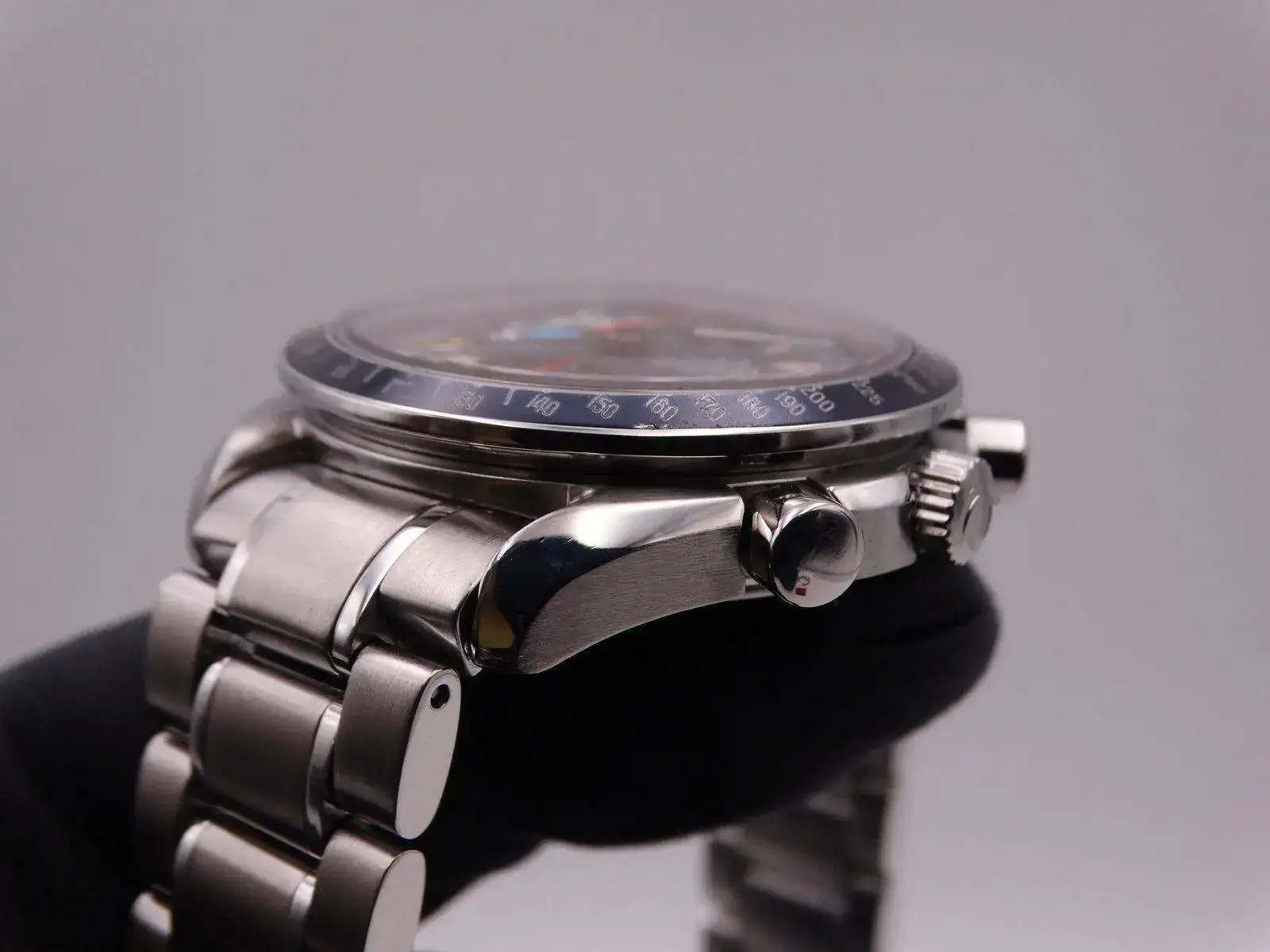 Omega Speedmaster Triple Calendar Automatic MK40 01701.webp