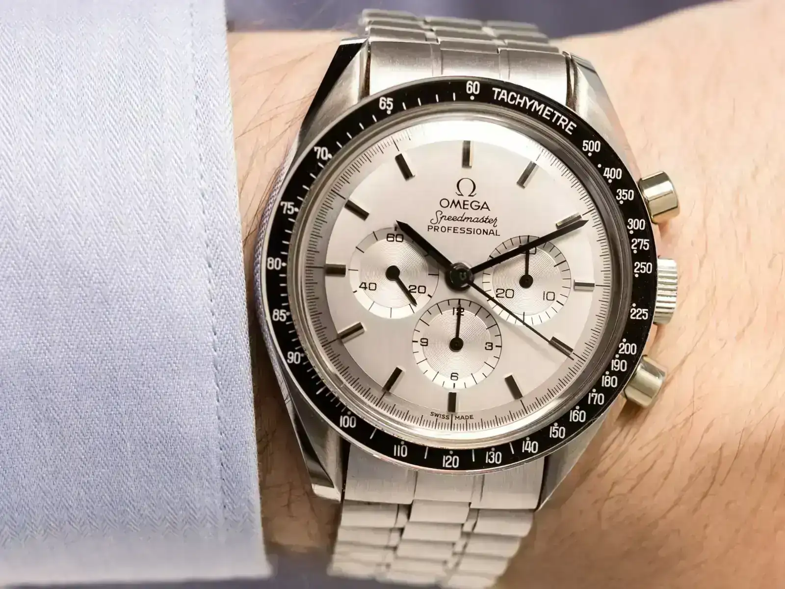 omega-vintage-speedmaster-apollo-xi-mark-1-only-20-pieces-ref-345-0802-18k-white-gold-papers-...webp