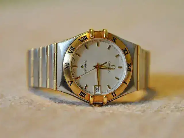 omega_01.webp