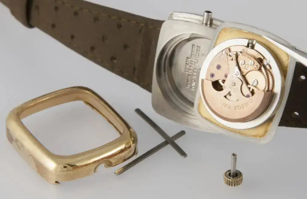 Omega_Automatic_Geneve_Dynamic_566.0073-1.webp
