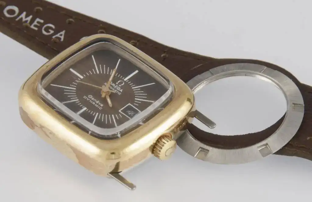 Omega_Automatic_Geneve_Dynamic_566.0073-5.webp