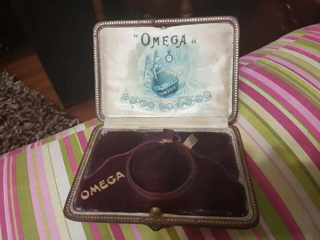omega_caja_1.webp
