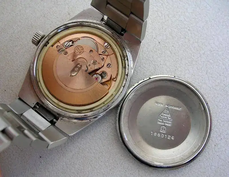 OMEGA_GENEVE_DIVER_1660124_16.webp