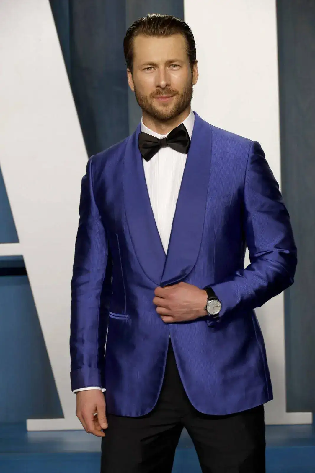 OMEGA_GlenPowell_VanityFairOscarParty_03-2022_GettyImages-1080x1620.webp