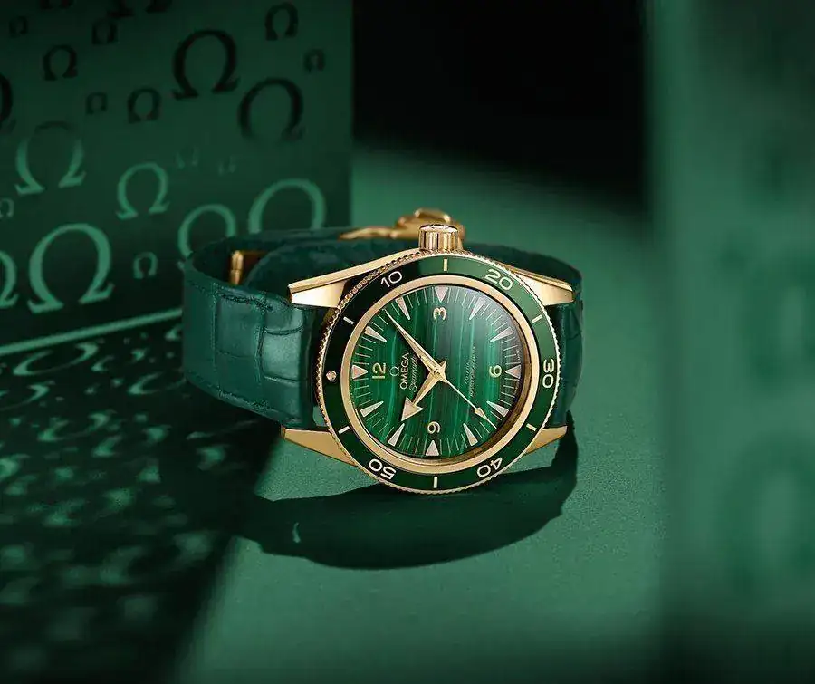 omega_seamaster_300_malachite.webp