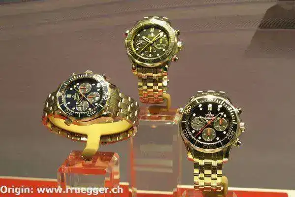 omega_sm_chrono_trio.webp