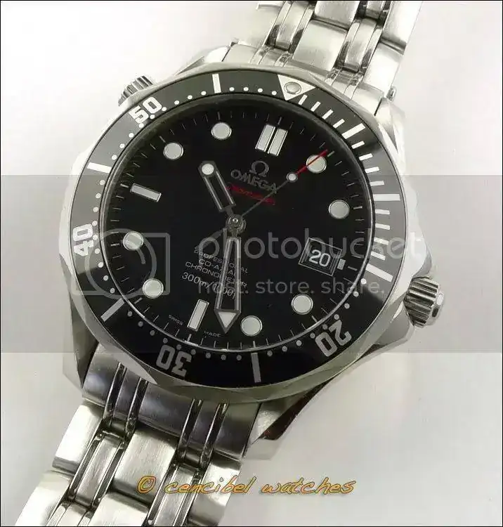 OmegaSeamaster300negrofoto6.webp