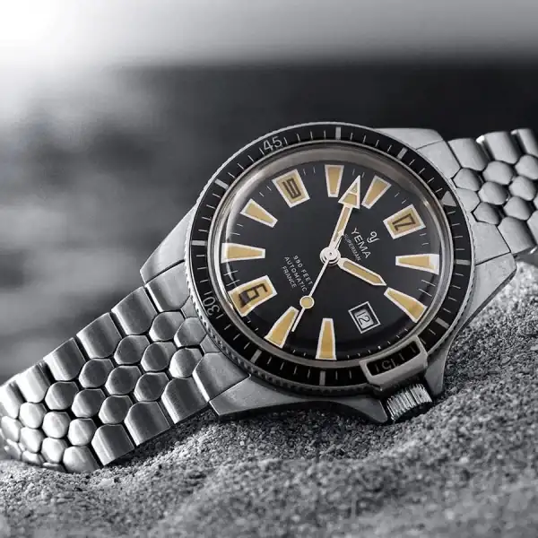 on-automatic-watch-black-dial-steel-bracelet-41-mm.webp