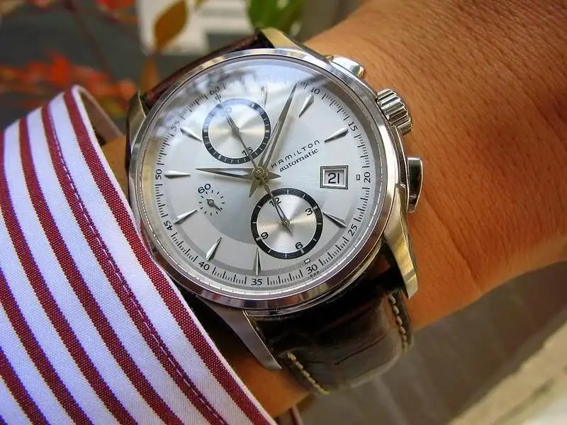on-jazzmaster-chrono-silver-face-ref-h32616553-hmm.webp
