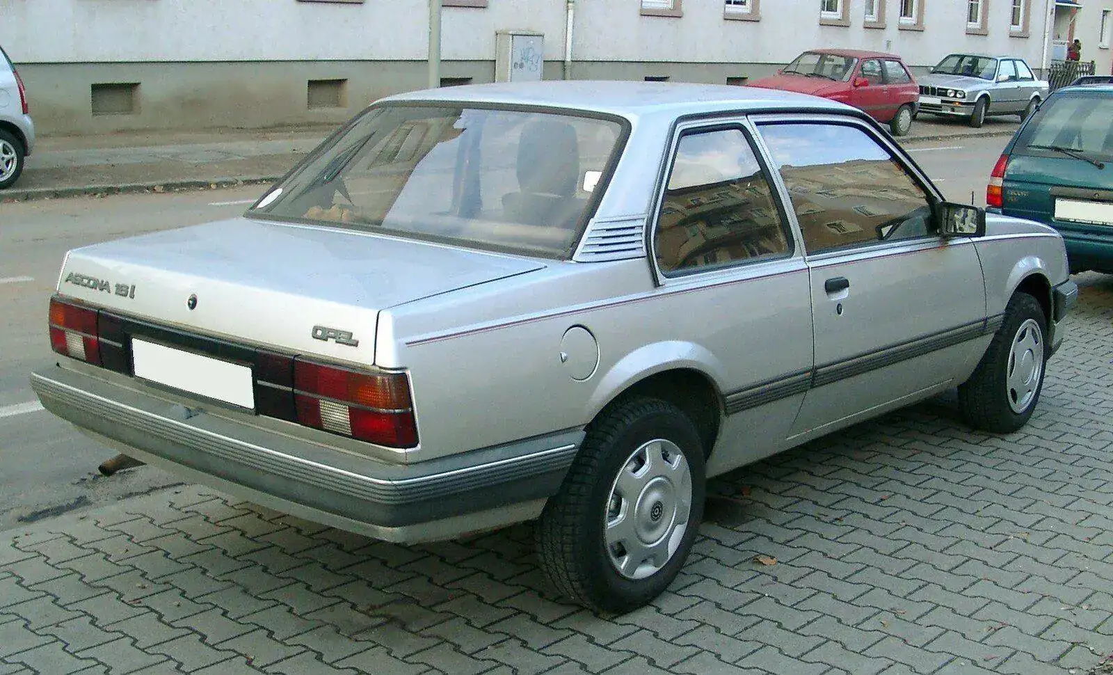 Opel_Ascona_rear_20071115.webp