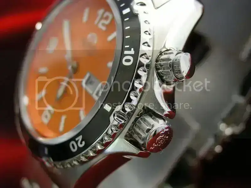 OrangeOrientMako02nbc.webp