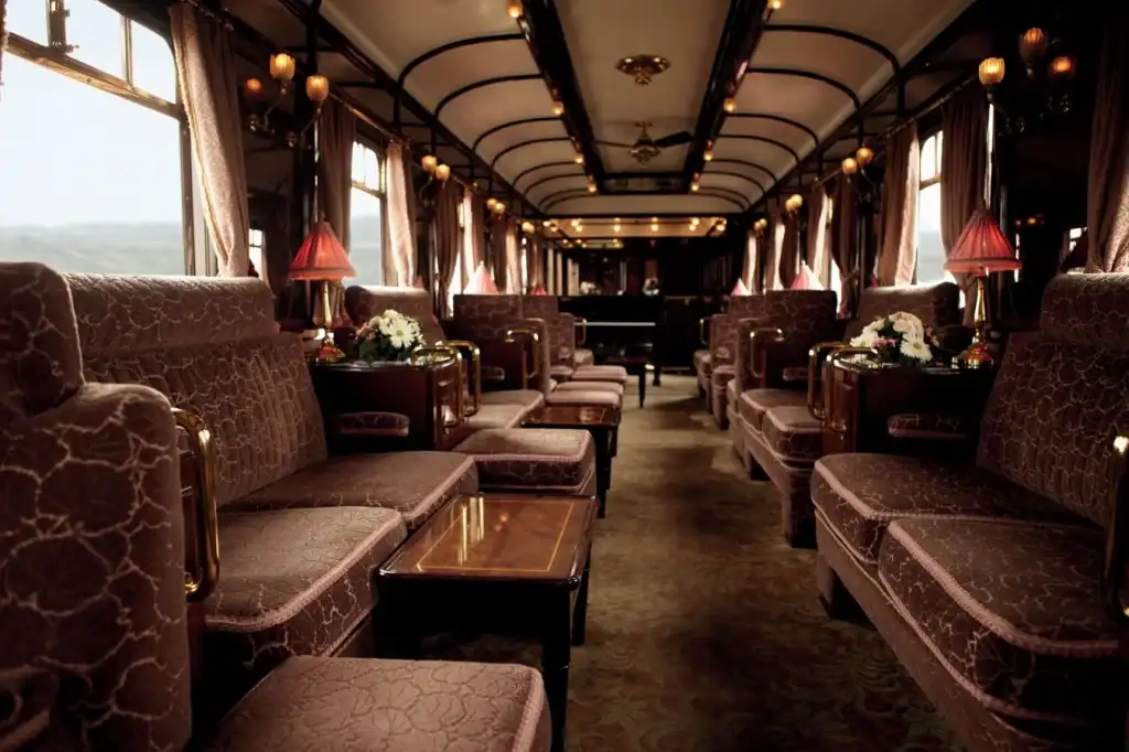 ORIENT-EXPRESS-14-interior-tren-mucho-lujo.webp
