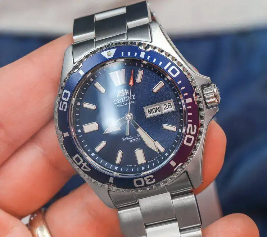 Orient-Mako-USA-II-aBlogtoWatch-12.webp