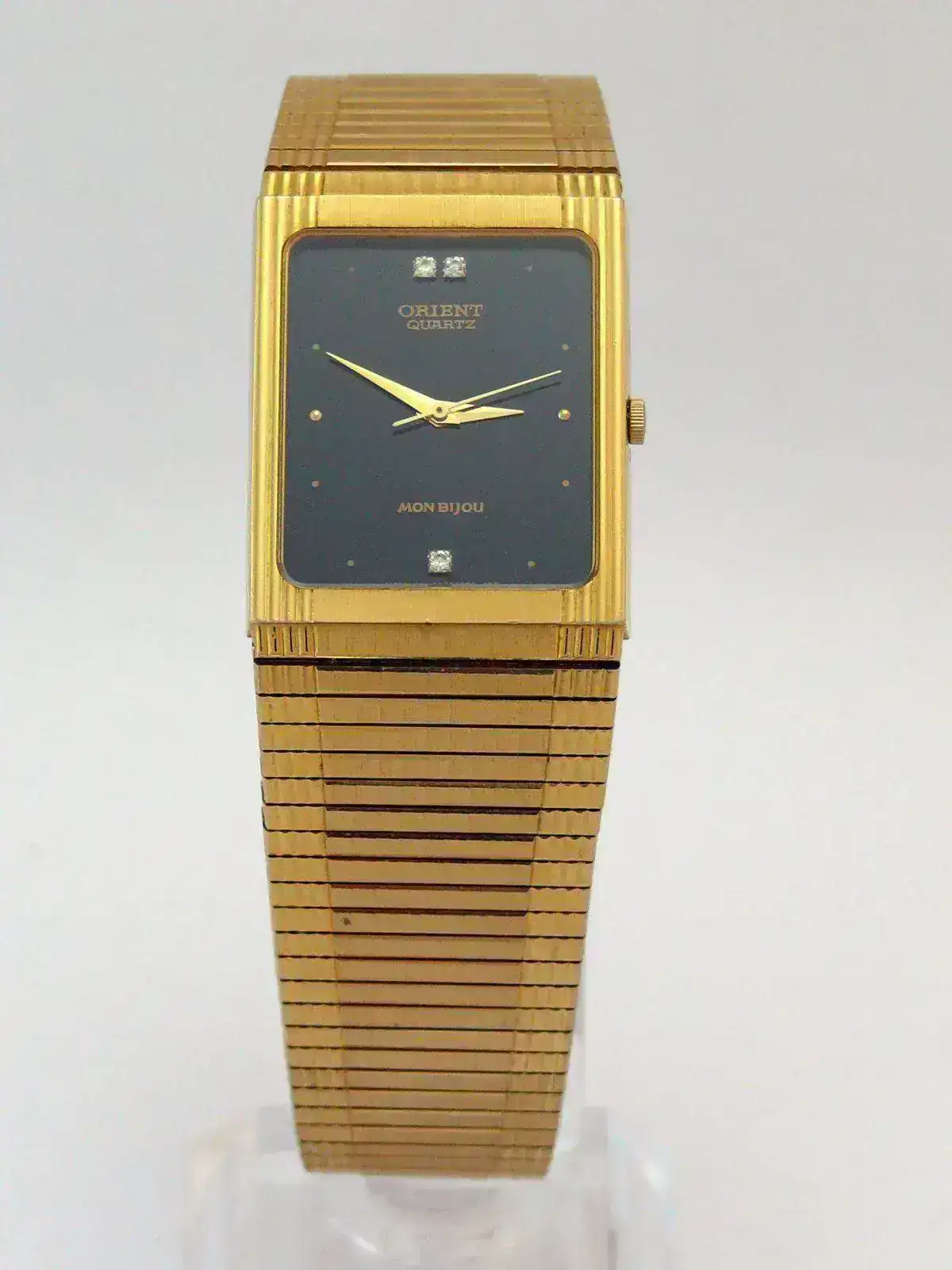 ORIENT NEGRO ORO portada.jpg