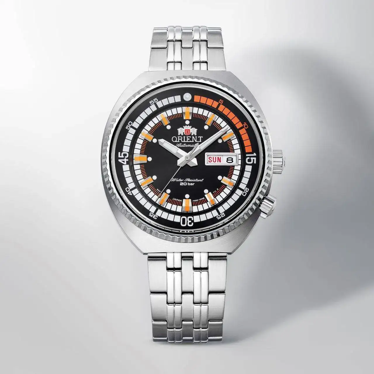 Orient-Neo-Classic-Sports-Collection-vintage-inspired-2.webp