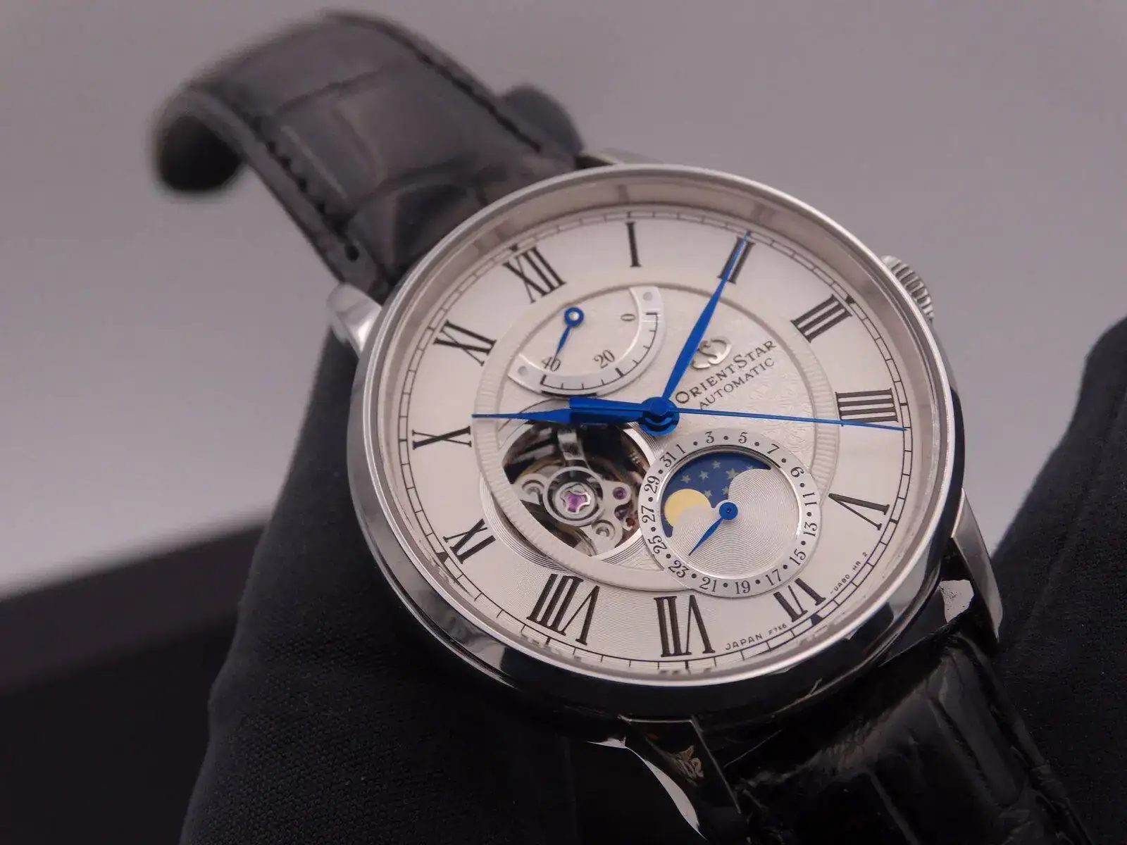 Orient OrientStar Moonphase Automatic 00161.webp