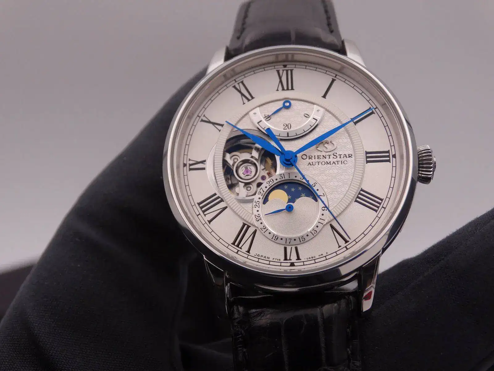 Orient OrientStar Moonphase Automatic 00162.webp