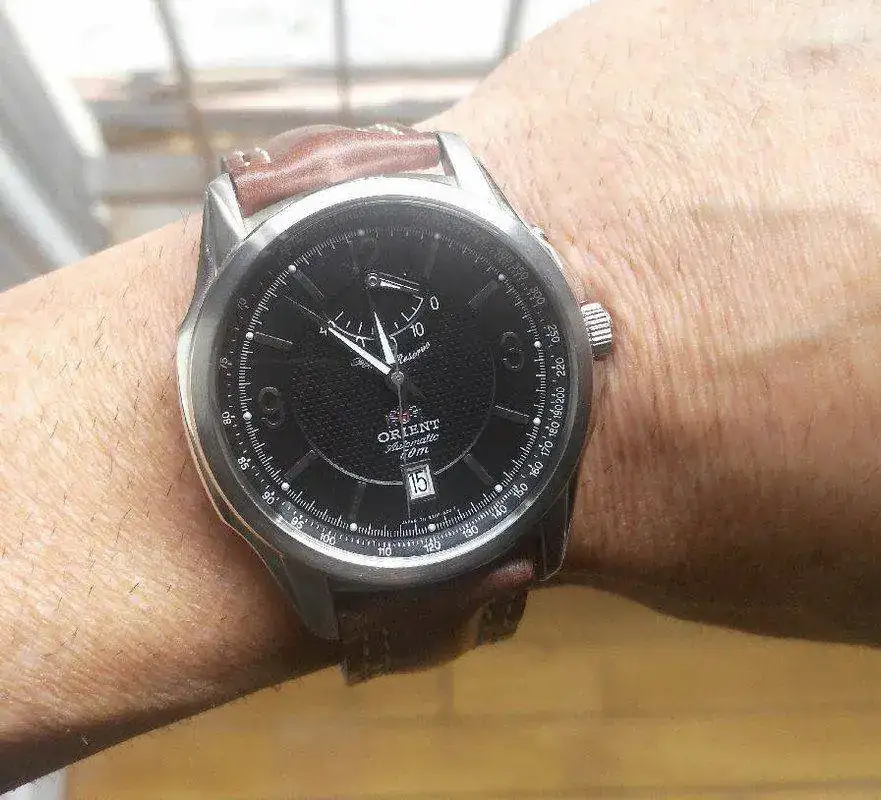 Orient-power-reserve.webp