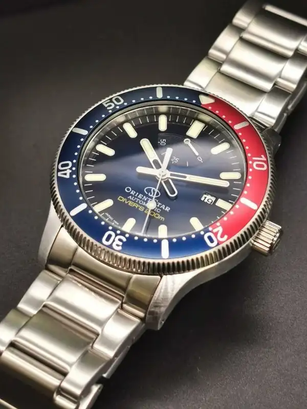 Orient-Star-Diver-200-M-pepsi-01.webp