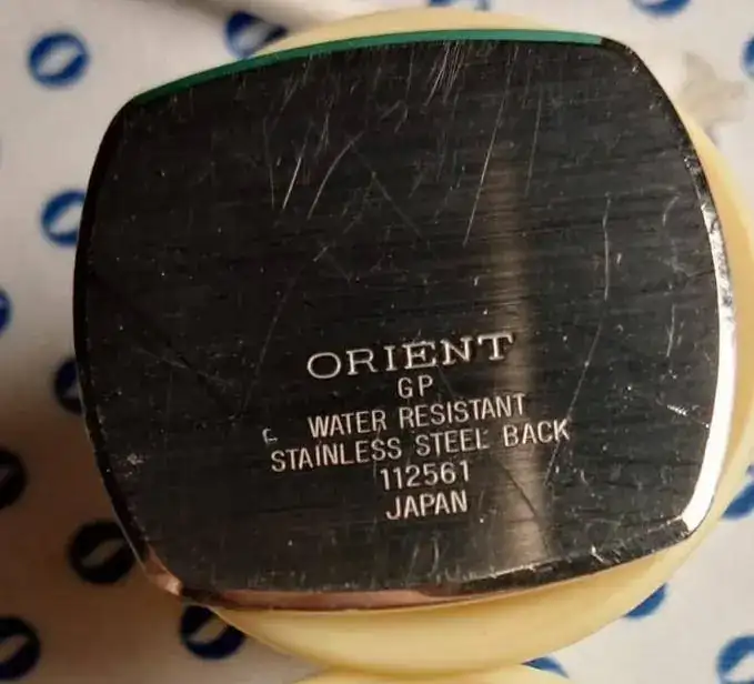 Orient-Vintage-CuarzoTrasera.webp