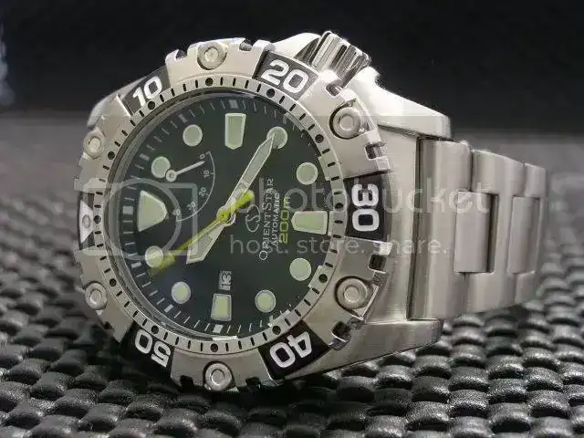 Orient200MAirDiver01.webp