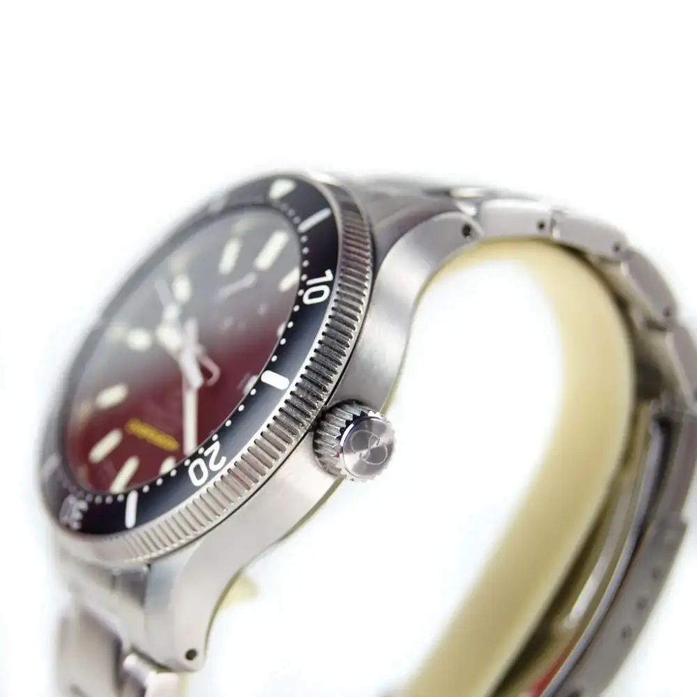orient_star_diver_200m_07.webp