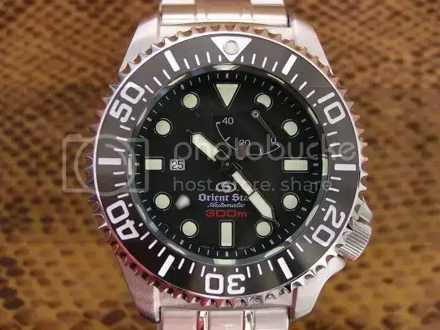 OrientStar300Mdiver01.webp