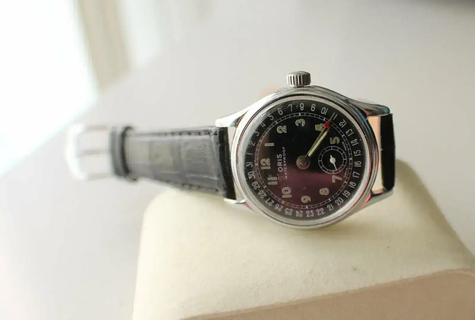 ORIS 1966_1.webp