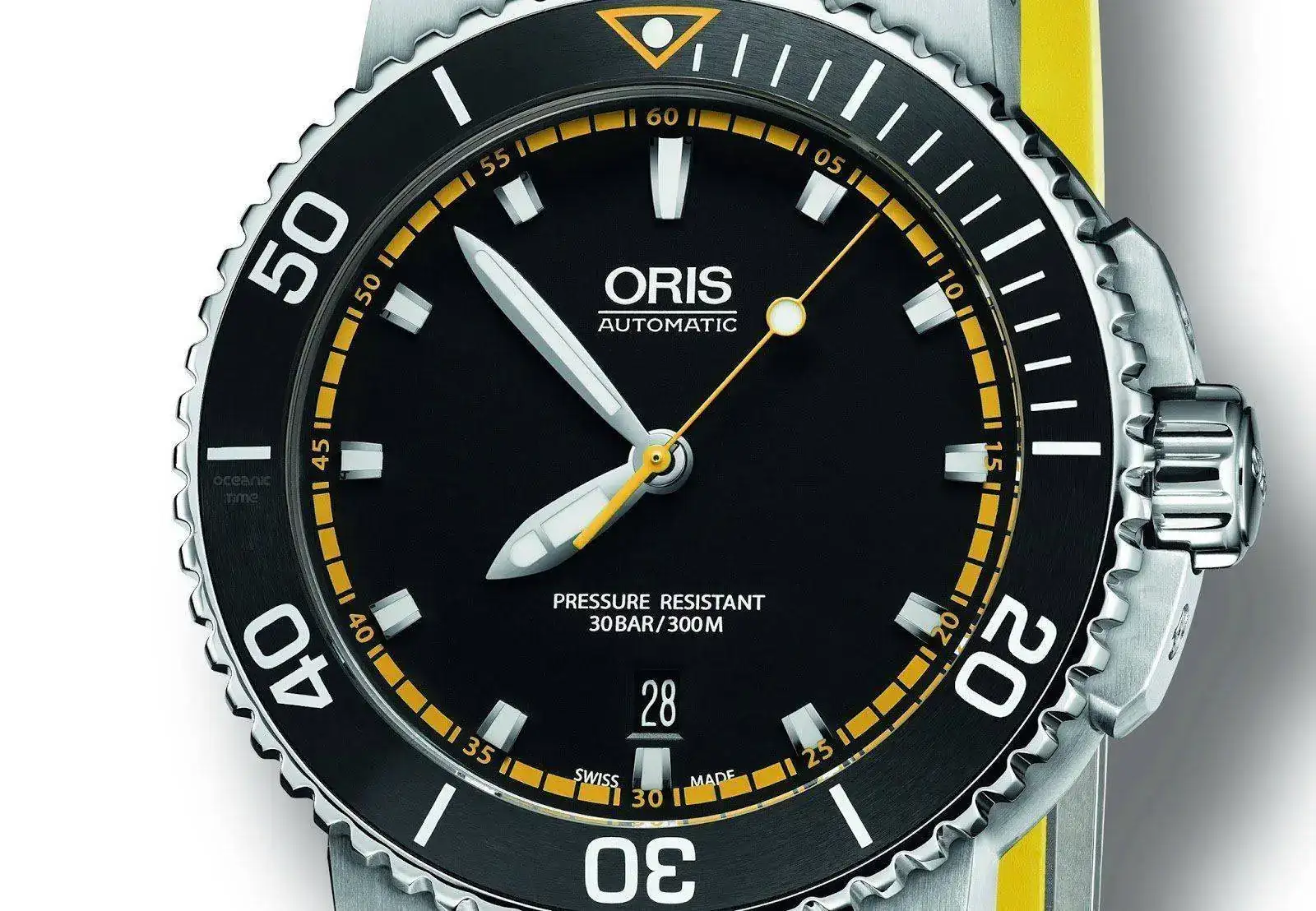 ORIS%2BAquis%2BDate%2BYELLOW%2B01.webp