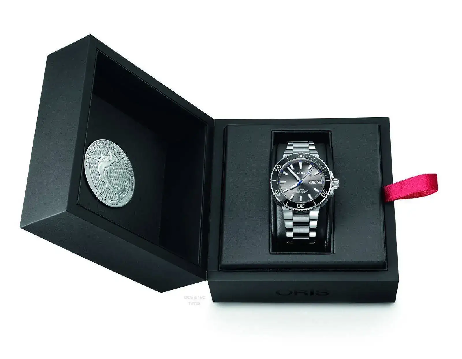 ORIS%2BAquis%2BHAMMERHEAD%2BLimited%2BEdition%2B07.webp