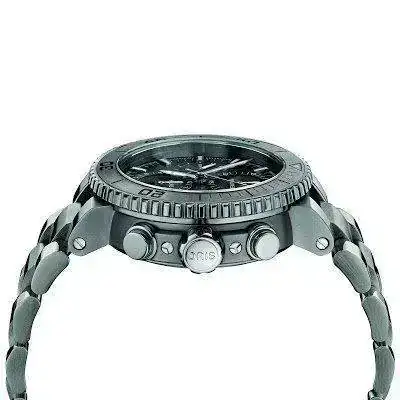 ORIS%2BAquis%2BTitan%2BChronograph%2B02.webp